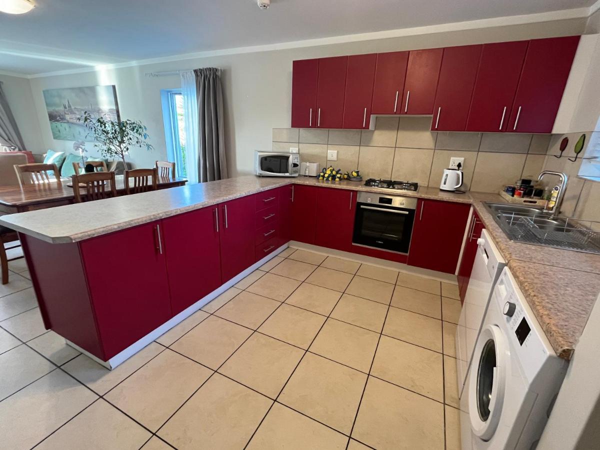 Beautiful 3 Bedroom Ground Floor - 66 Santini Village