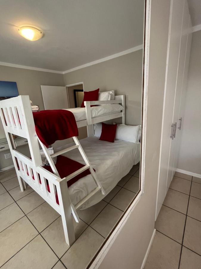 Apartment Beautiful 3 Bedroom Ground Floor - 66 Santini Village