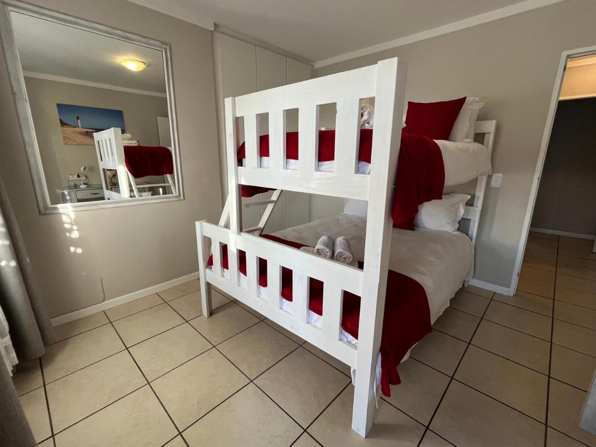 Apartment Beautiful 3 Bedroom Ground Floor - 66 Santini Village Plettenberg Bay